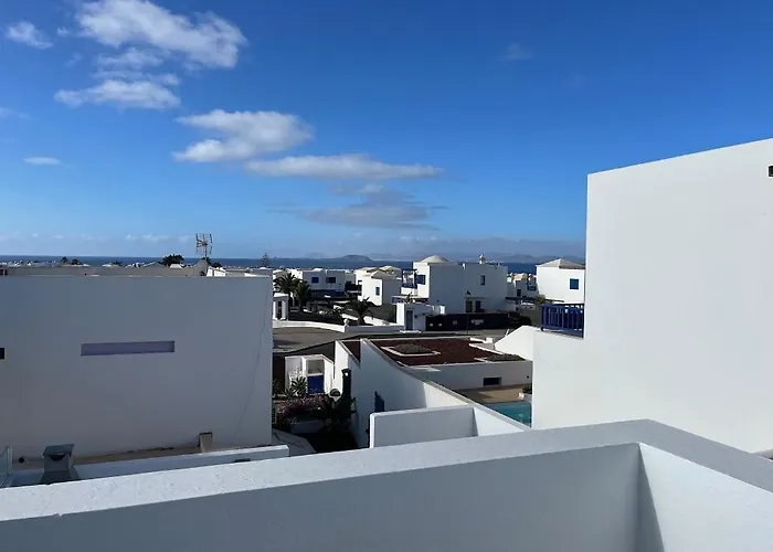 House White Beach